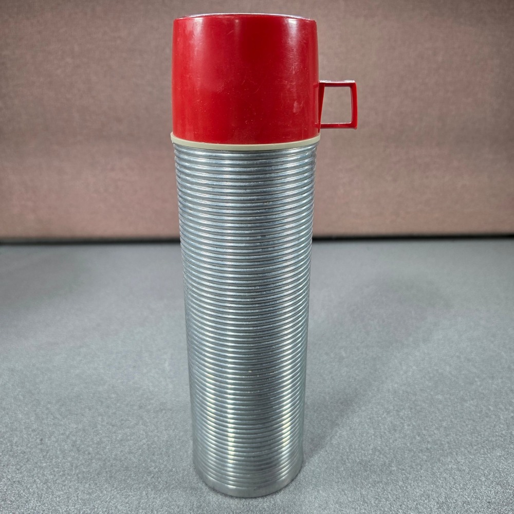 Thermos Vacuum Bottle Vintage Quart Silver Red Excellent Ribbed Aluminum 2484